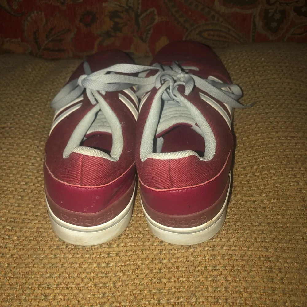 adidas Men's Burgundy and White Low-Top Sneakers